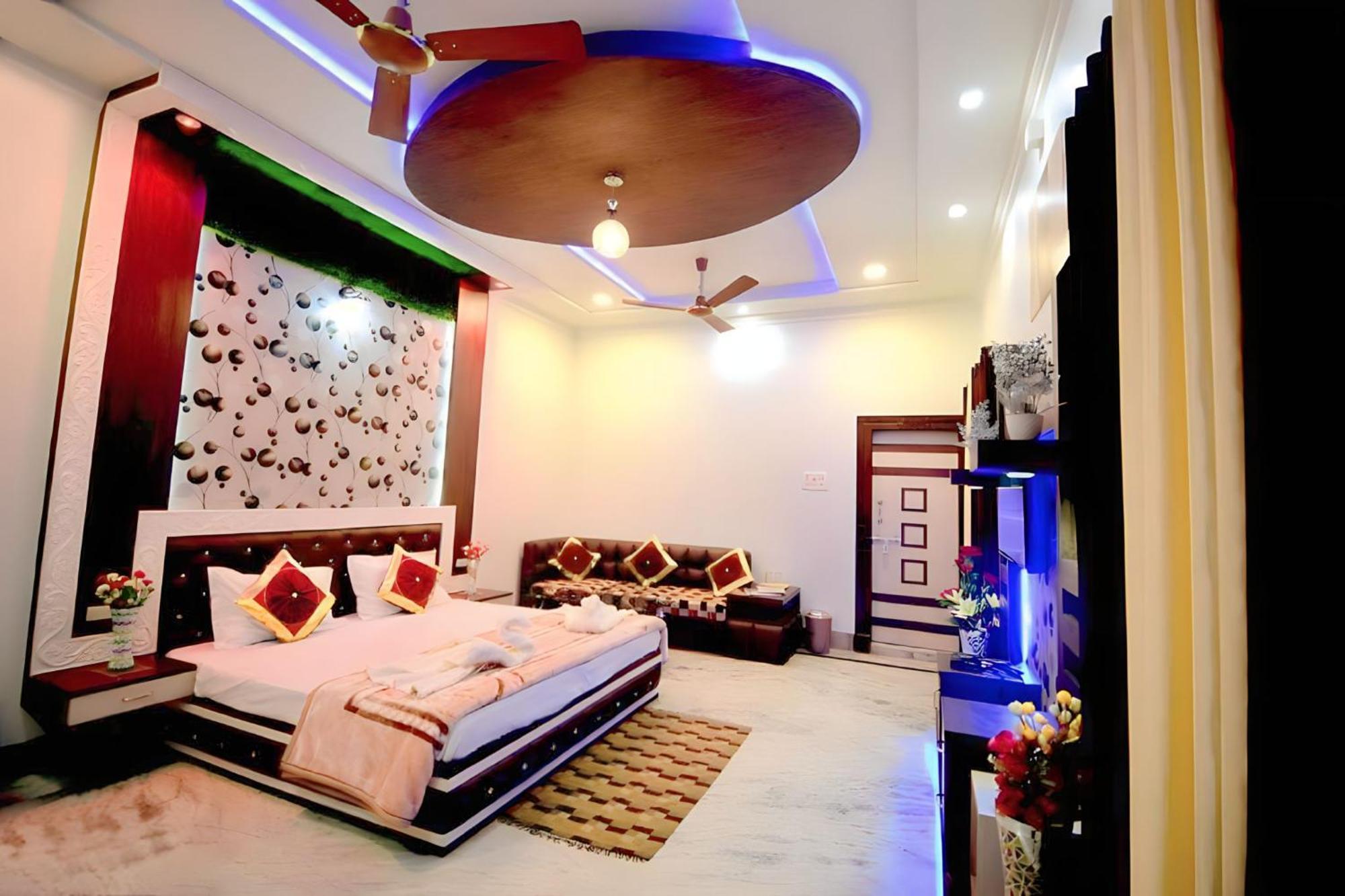 Taj Square A Luxurious Family Homestay Agra  Exterior foto